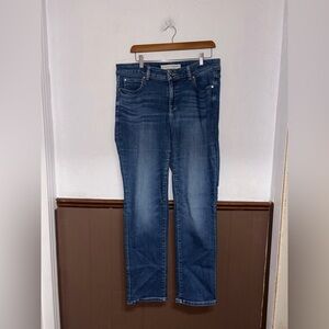 Denver Hayes | Straight Leg Jeans